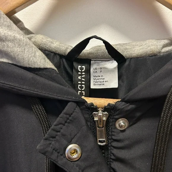 H&M Jacket for Spring/Autumn - Size Small - Picture 4 of 4